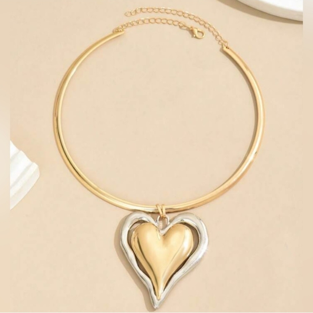2 Piece Heart Necklace & Bracelet Set - Picture 3 of 11